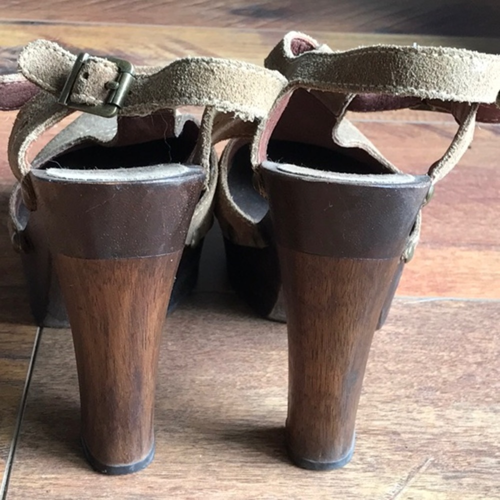 Micheal Kors double buckle leather clogs - Picture 5 of 6